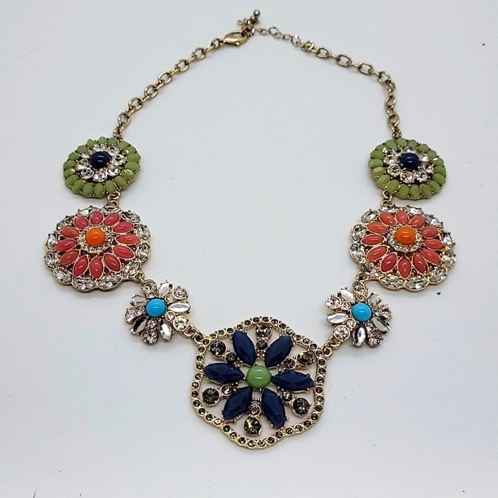 Susan Graver Colorful Gold Tone Statement Necklace  18" Adjustable  b31